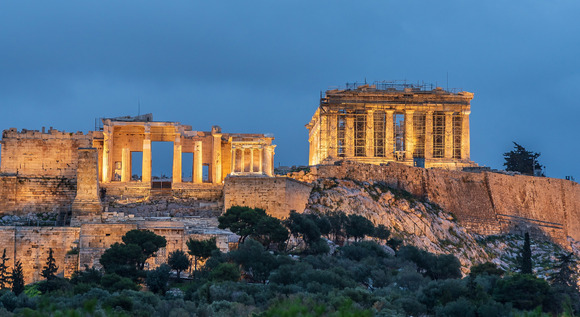 Ecos del pasado: Explorando Atenas, Corinto, Mystras y Olimpia