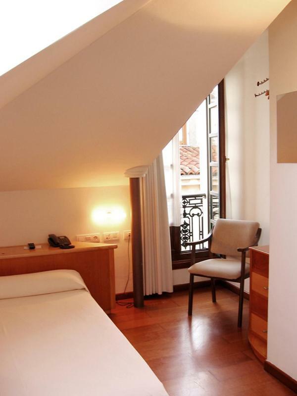 Hotel La Plaza I