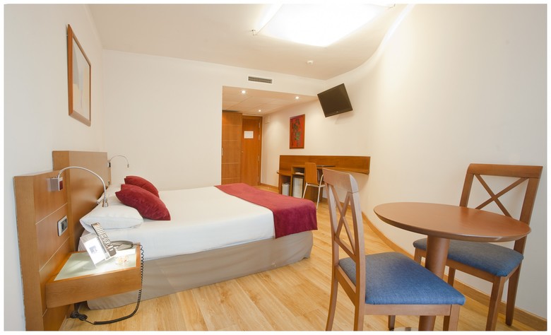 Hotel Longoria Plaza