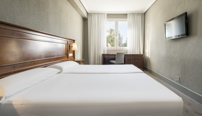 Hotel Ilunion Las Lomas Mrida