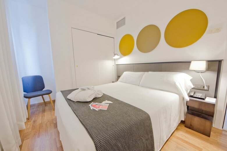 Aparthotel Atenea Vall�s