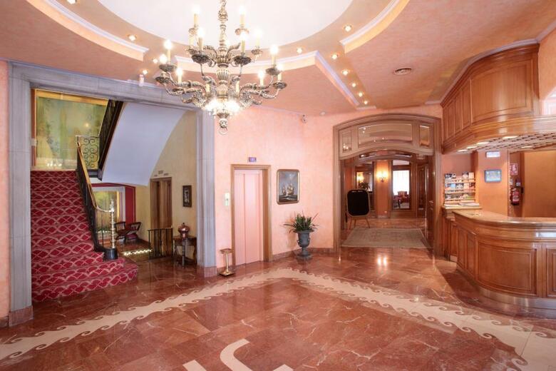 Hotel Col�n