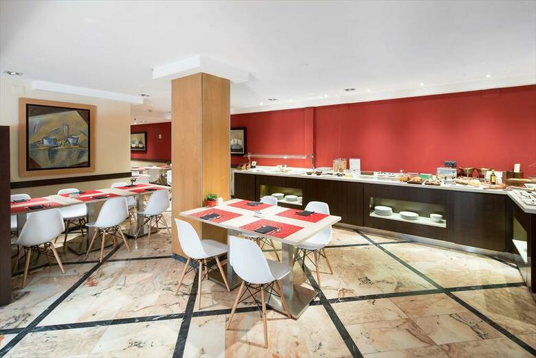 Hotel Catalonia Mikado