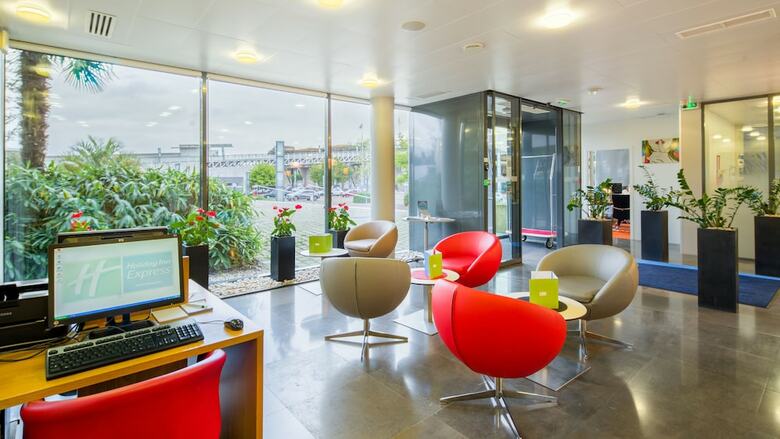 Hotel Express By Holiday Inn Saint-nazaire