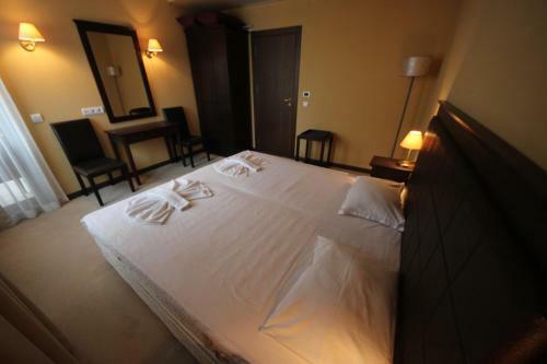 Menada Apartments In Royal Beach