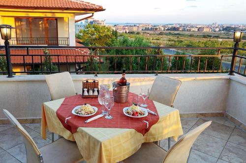 Arkite Holiday Apartments