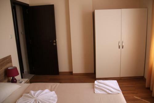 Golden Dunes Primorsko Apartments