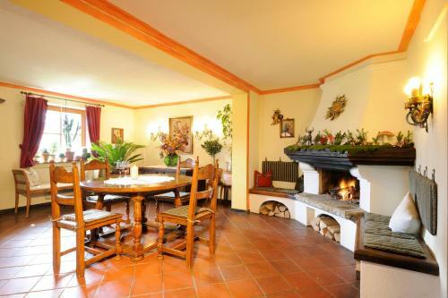 Hostal Fr�hst�ckspension Huber