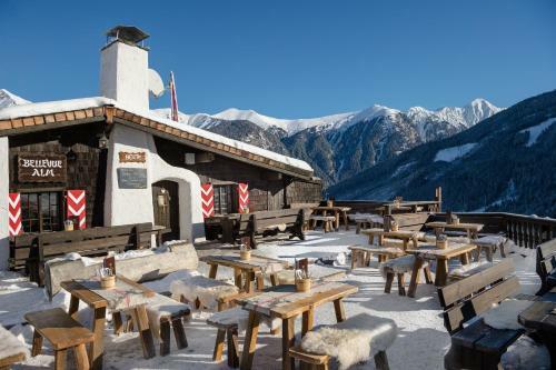 Hostal Bellevue Alm