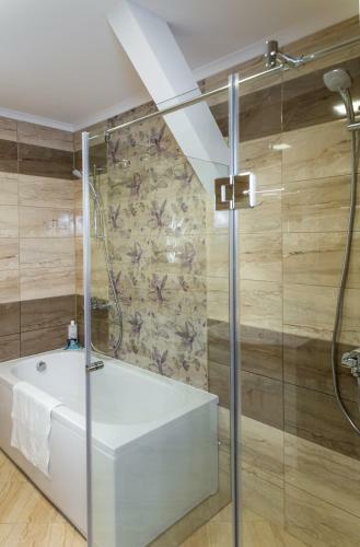 Hotel Emmar