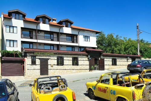 Hostal Family Hotel The Hunter's Lodge