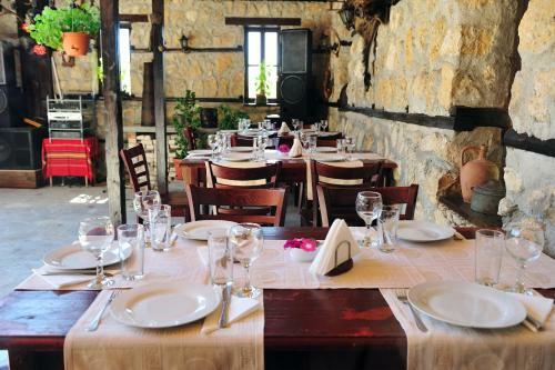 Hostal Family Hotel The Hunter's Lodge