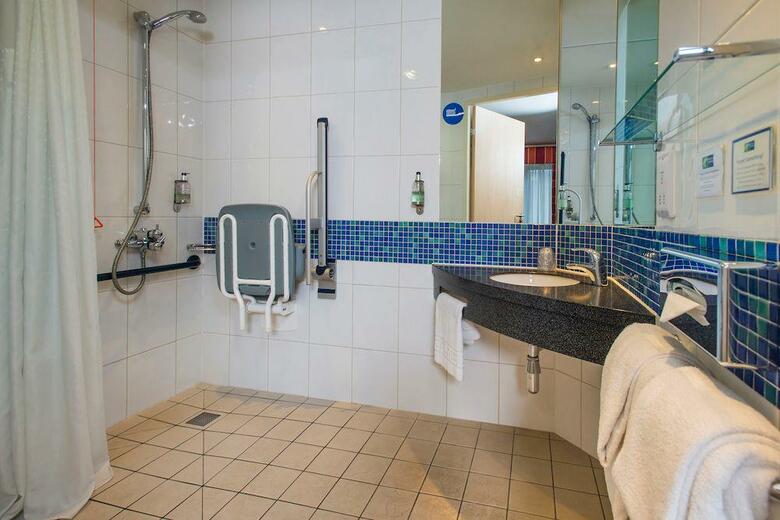 Hotel Express By Holiday Inn Edinburgh Royal Mile