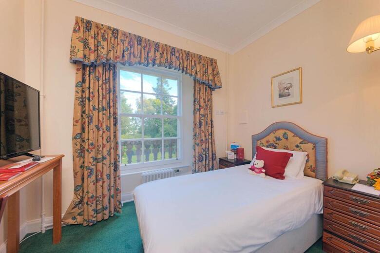 Newton Hotel
