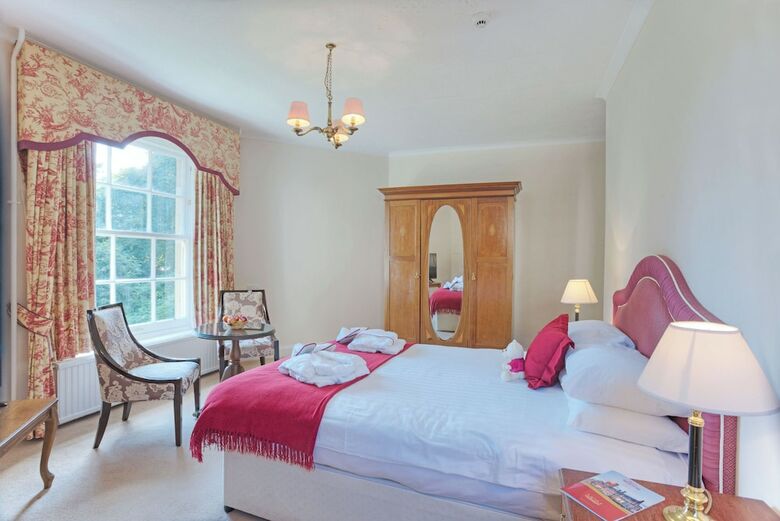 Newton Hotel