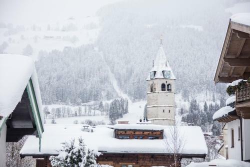 Bentley Motors Lodge