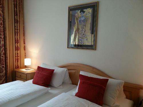 Hostal Haus Alpengl�hn
