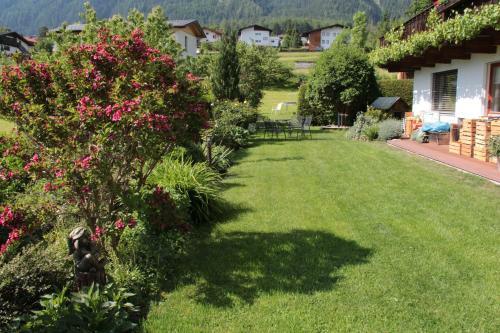 Hostal Haus Alpengl�hn