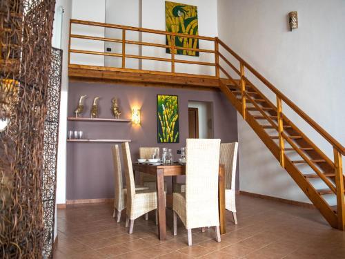 3 Bedroom Modern Duplex Apartment - Porto Antigo 1