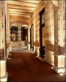 Hotel College