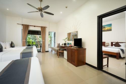Hotel Landing Gold By Amatak