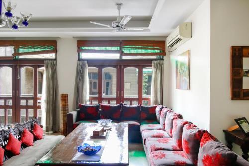 Hotel Shanti Home