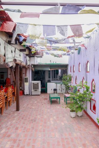Hotel Shanti Home