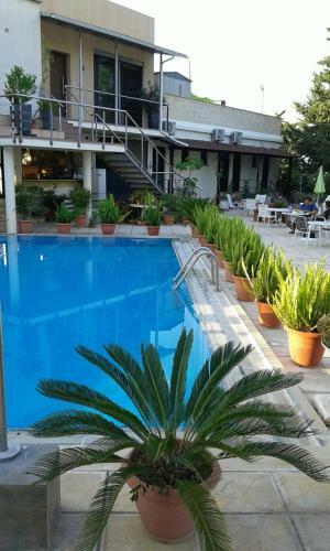 Nicos & Olympia Apartments