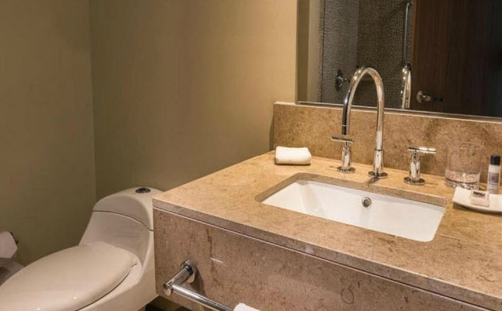 Hotel Hampton By Hilton Medellin