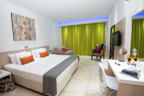 Aparthotel Loutsiana I & II Deluxe Apts
