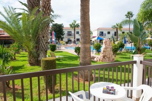 Aparthotel Loutsiana I & II Deluxe Apts