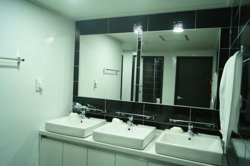Hostal Mozzihostel Busan Station