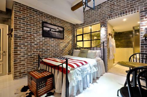 February Hotel Hwanggeum