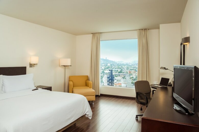 Hotel Express By Holiday Inn Tecnologico Monterrey