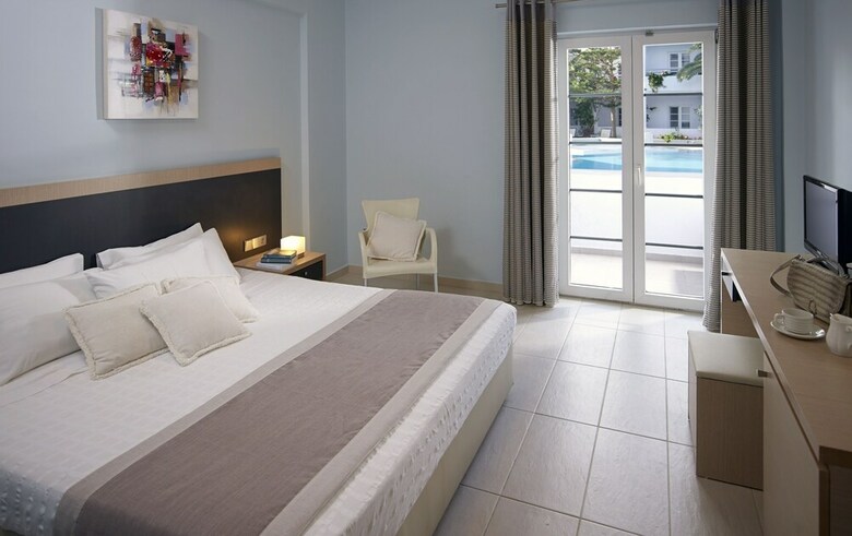 Afroditi Venus Beach Hotel & Spa