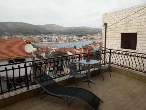 Apartments Josip