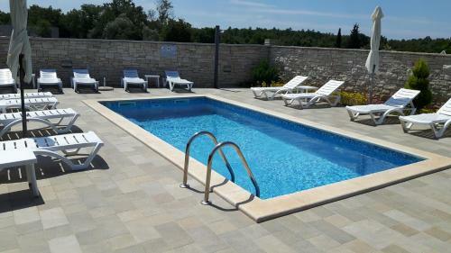 Hostal Apartments & Rooms Villa Adamovi?