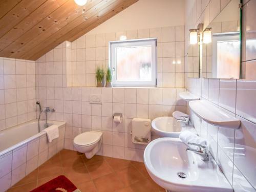 Hotel Alpenrose 8