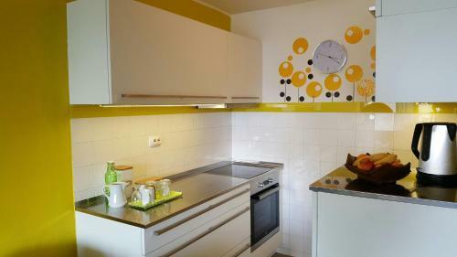 Apartamentos Rezone Residency