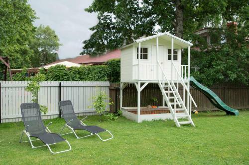 Cabin Family Room With Balcony