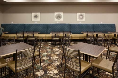 Grandstay Hotel & Suites Valley City
