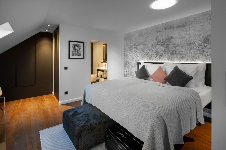 Ea Hotel M�nes