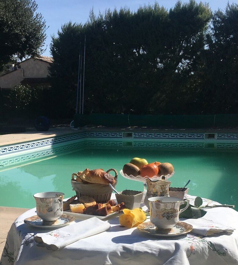 Hostal Le Patio Fleuri
