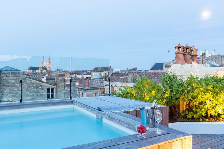 Hostal La Course