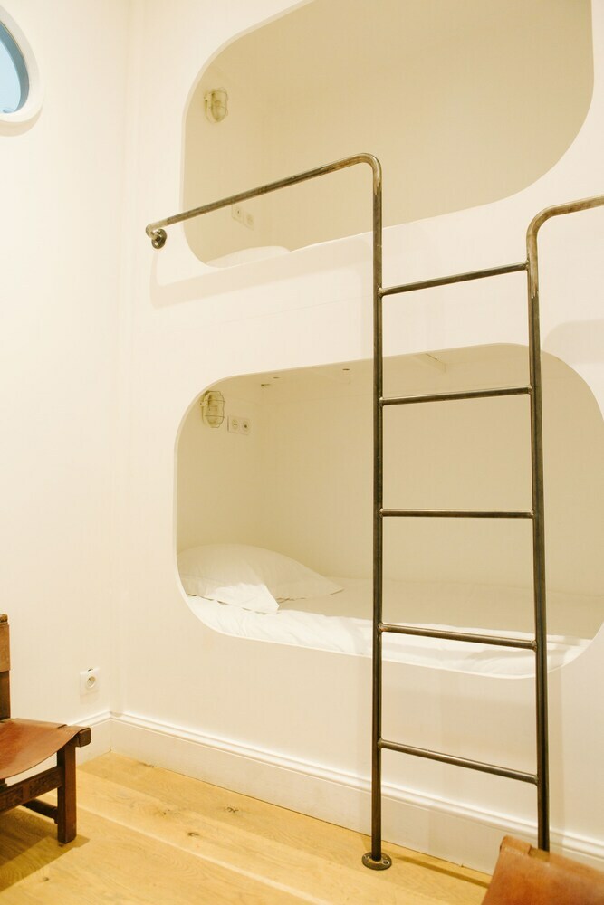 Hostal La Course