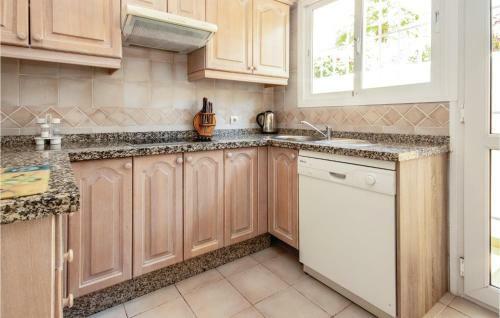 Apartment Avd. De Los Alisos Blq.
