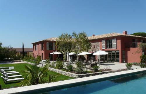 Hotel La Bastide Du Clos Des Roses - Chc
