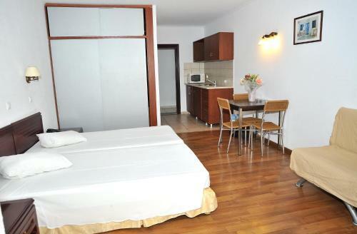 Aparthotel Santa Marina Hotel Apartments