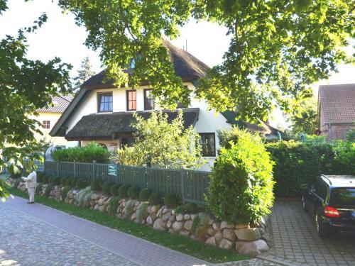 Holiday Home Boddenstrasse.7