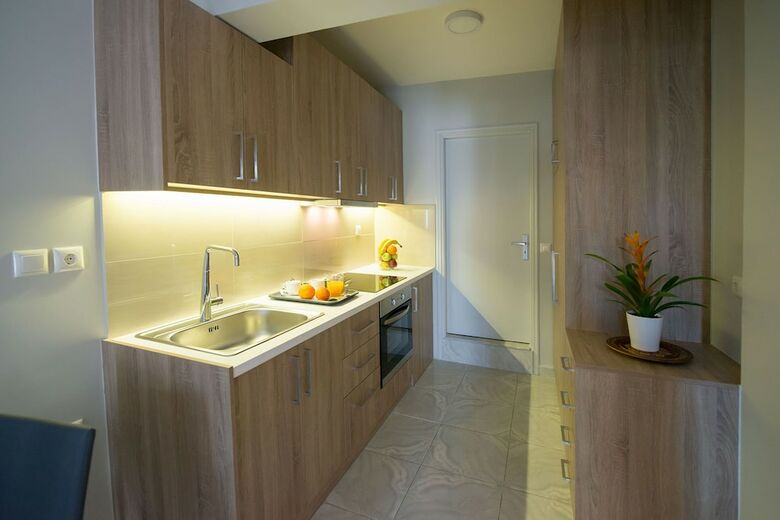 Regalo Apartments